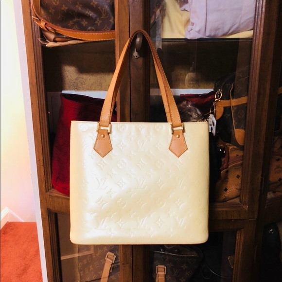 Louis Vuitton Handbags - Authentic Louis Vuitton Vernis Houston Tote Bag